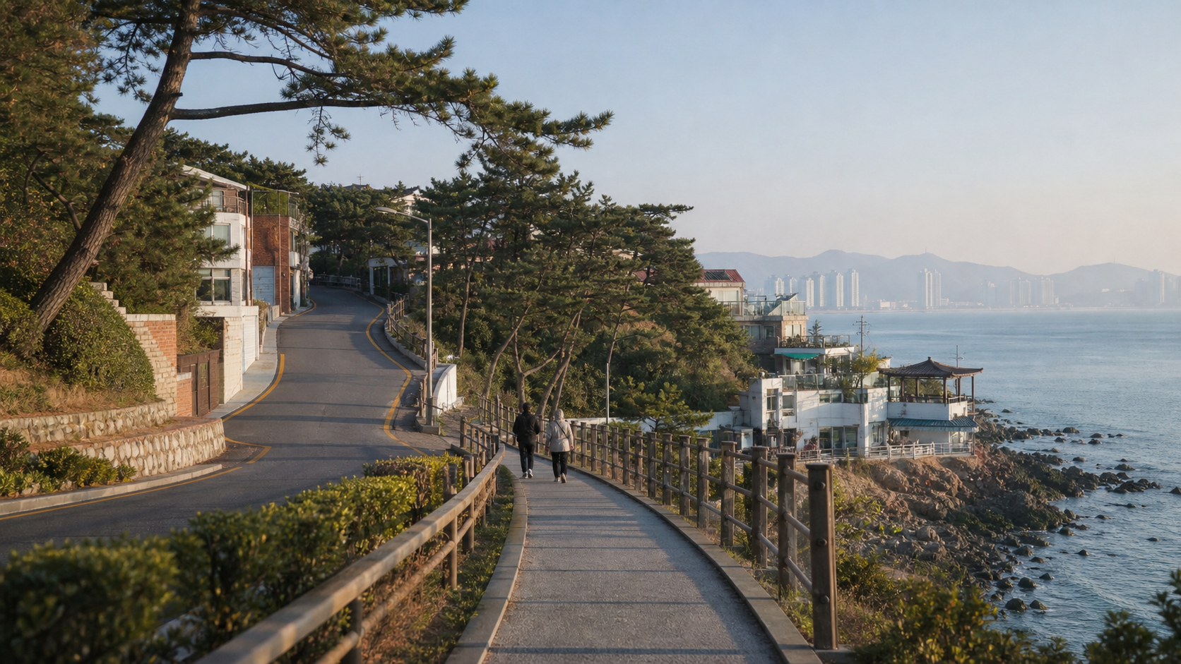 Coastal walk atmosphere around Dalmaji and Cheongsapo